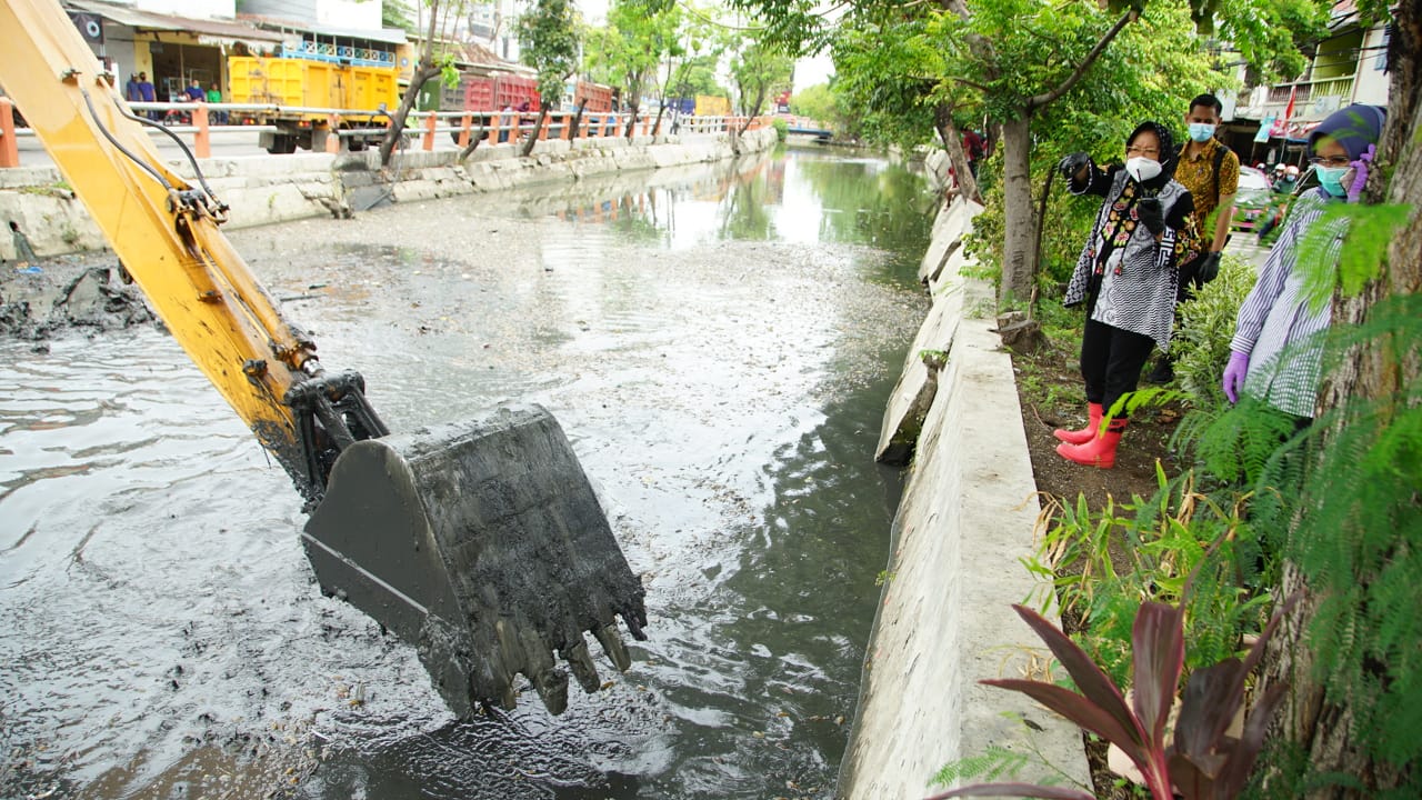 Pengerukan Sungai Kalibokor, Sebanyak 64 Dump Truk Endapan Diangkat