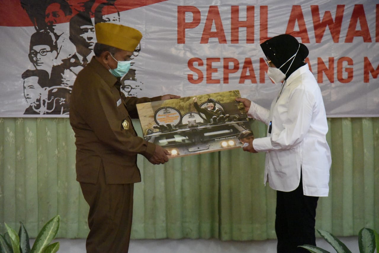 Temui Para Veteran, Risma Minta Sekolah Kebangsaan Dilanjutkan Bagi Milenial