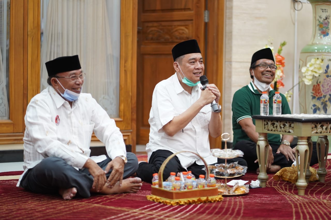 Kelana Aprilianto–Dwi Astuti Menyiapkan Langkah Jitu Atasi Pengangguran di Sidoarjo