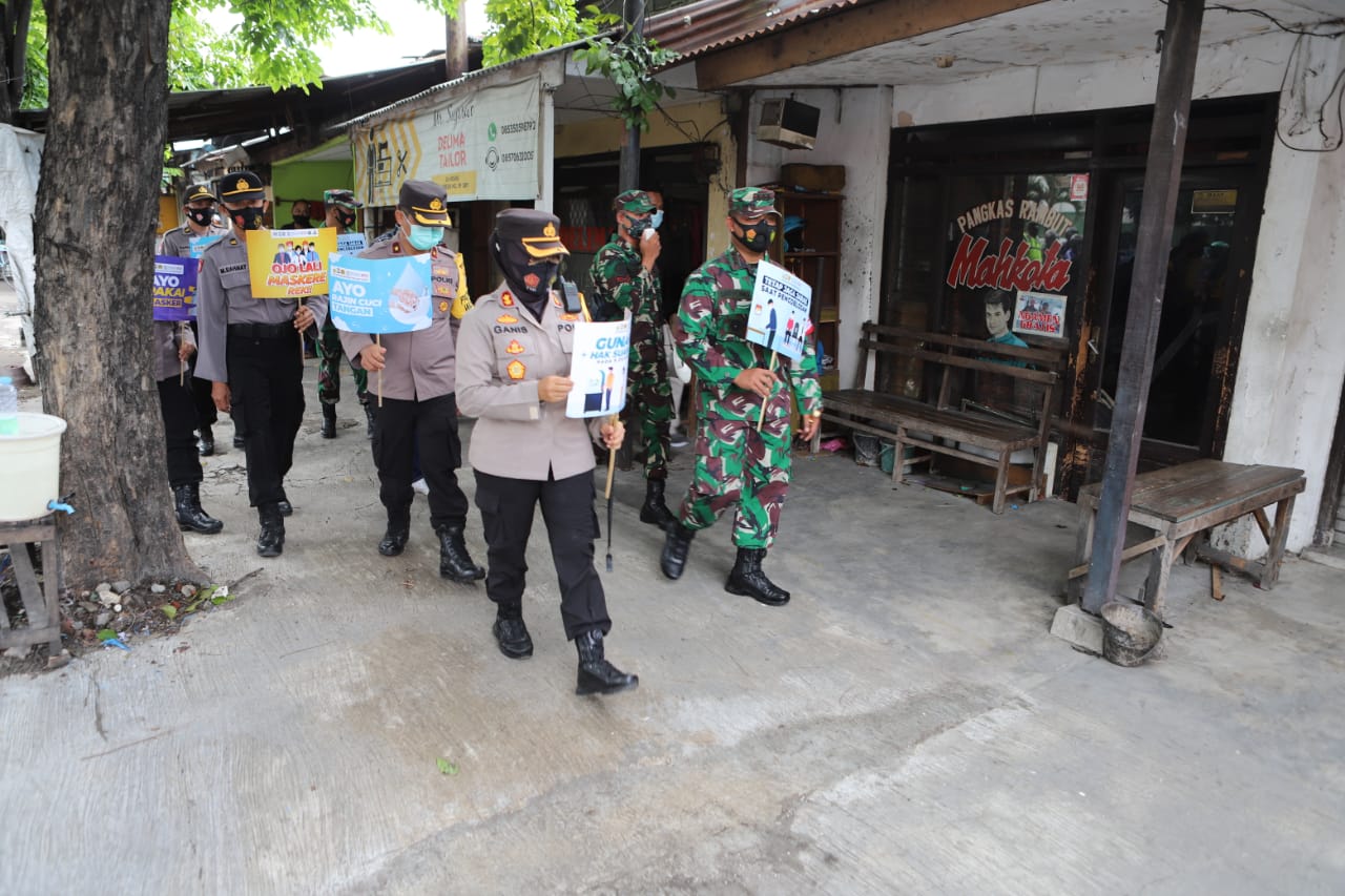 Polres Tanjung Perak Imbau Masyarakat Untuk Menggunakan Hak Pilih dalam Pilkada Serentak