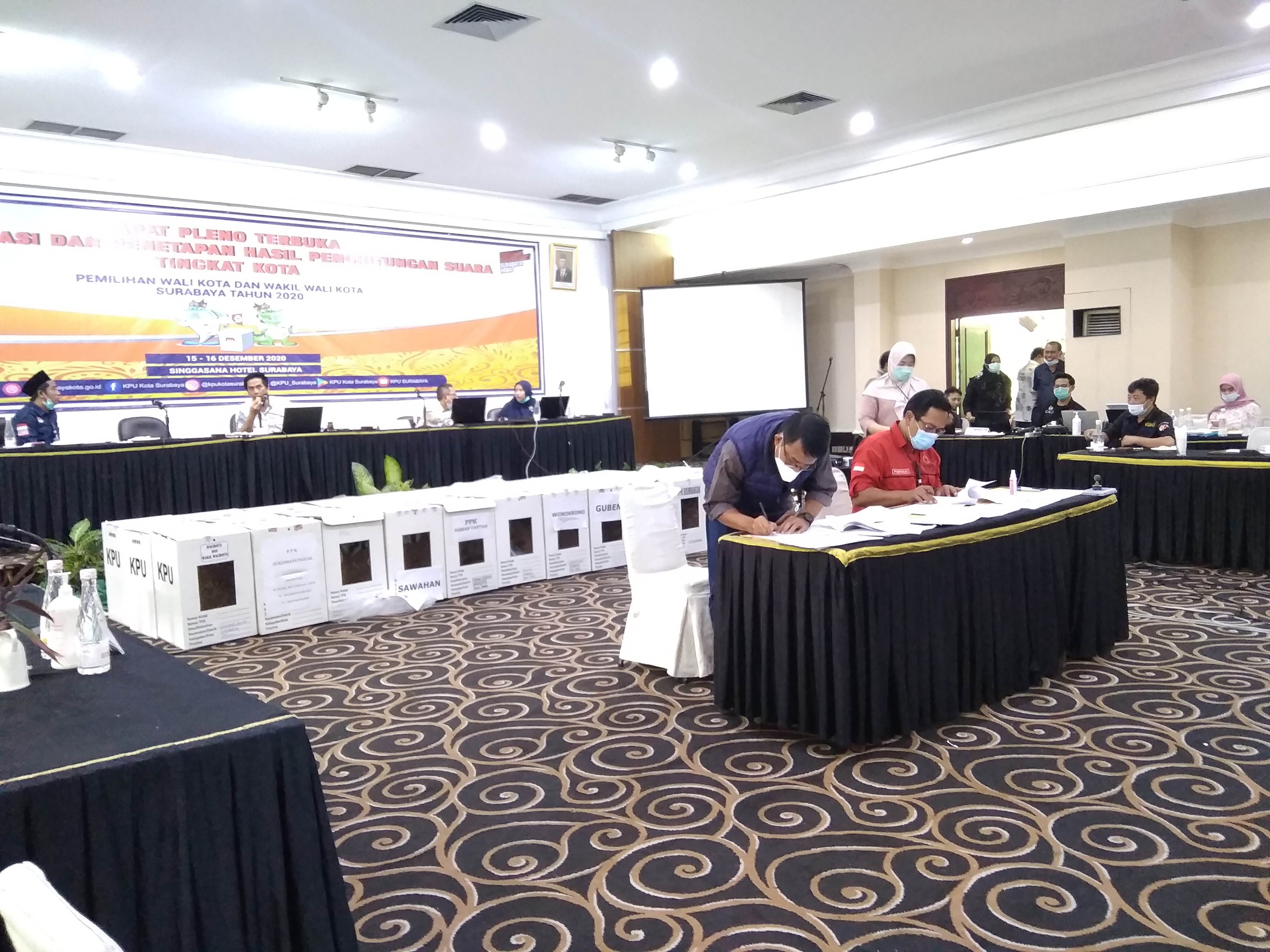 Tok! KPU Tetapkan Eri Cahyadi-Armuji Pemenang Pilwali Surabaya 2020