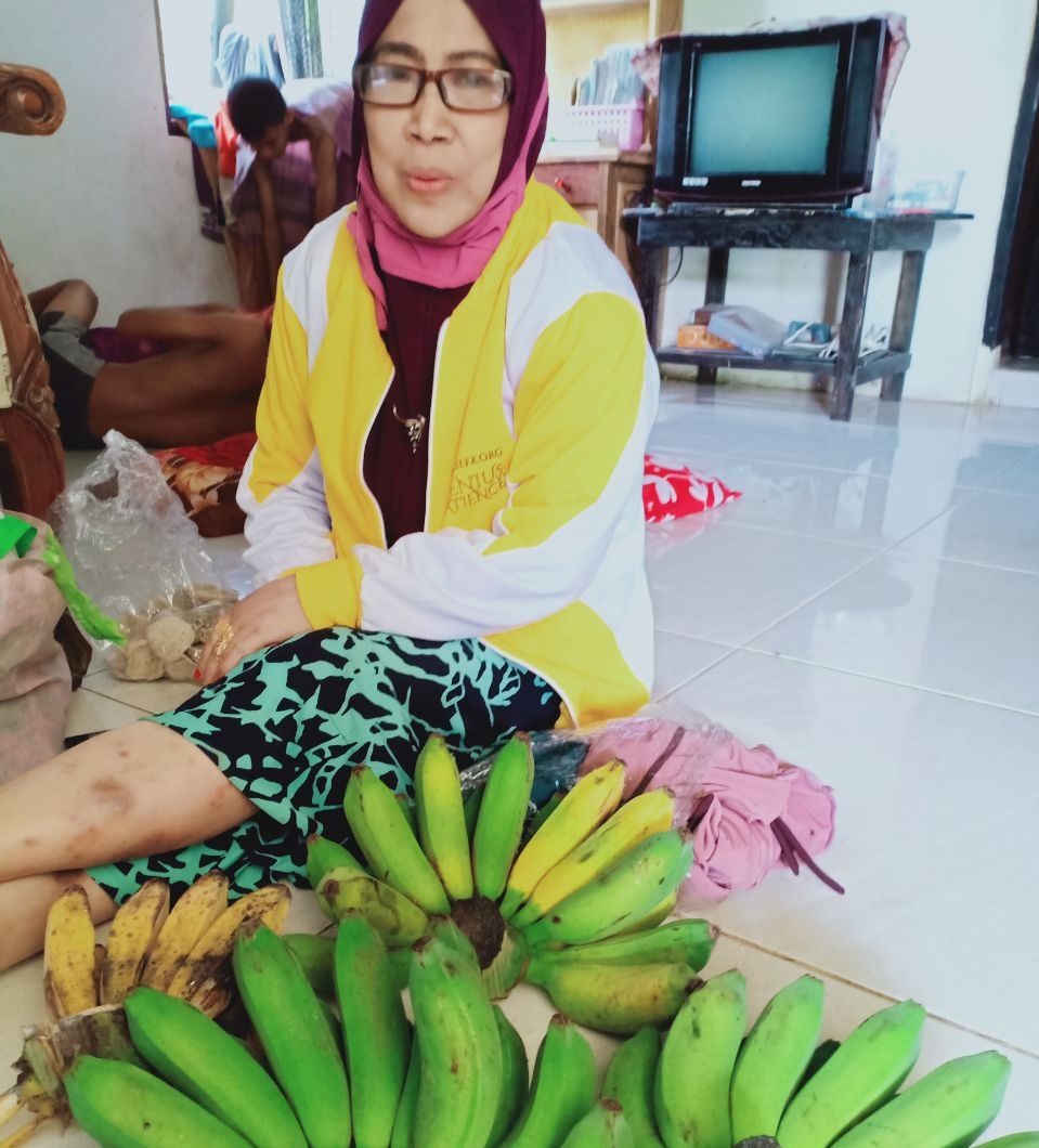 Kepincut Aplikasi AI Wisefx, Emak Penjual Pisang di Pasar Narik Profit Rp 100 Juta