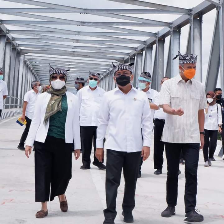 Jembatan Penghubung Jatim-Jateng di Bojonegoro Diresmikan 3 Menteri