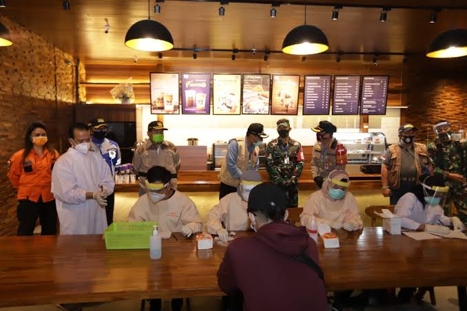 69 Tempat Usaha Melanggar PPKM Kota Malang, Tiga Cafe Ditutup Paksa