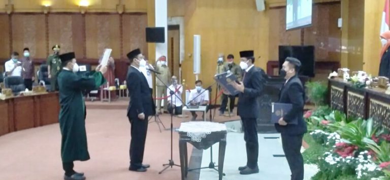 Sah! Cahyo Siswo Utomo Gantikan Ibnu Shobir Sebagai DPRD Surabaya