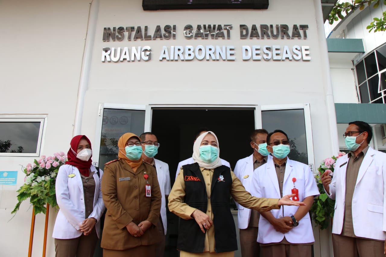 Kendalikan Wabah Covid-19, Tiga Ruangan Penting di RSUD Bojonegoro Diresmikan Bupati