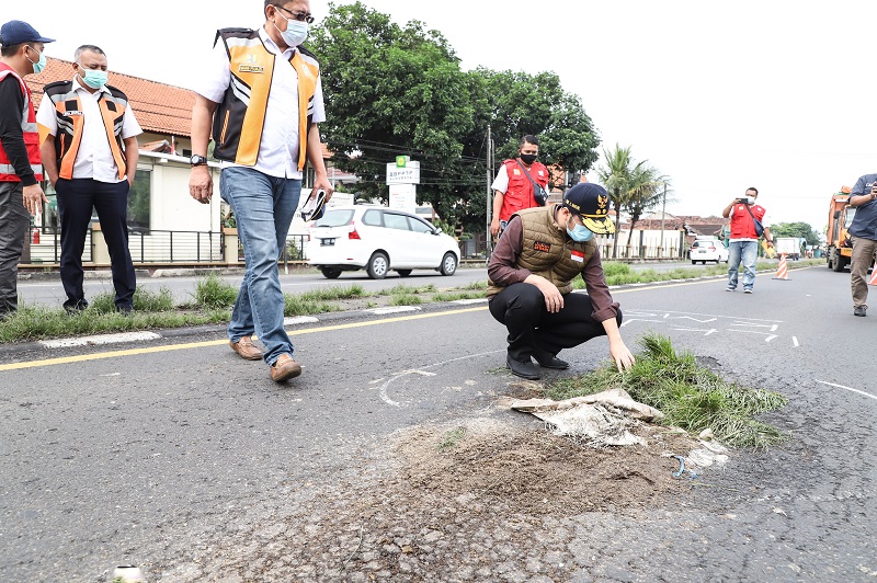 Mau Adukan Jalan Rusak ? Coba Lihat Klasifikasi Jalan Versi Wagub Emil Berikut Ini