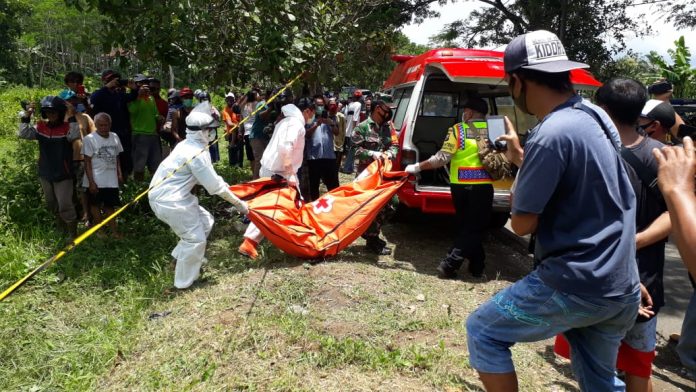 Dipedayai Dukun Blitar, Anak Kandung Bunuh Ibunya Demi Harta Warisan
