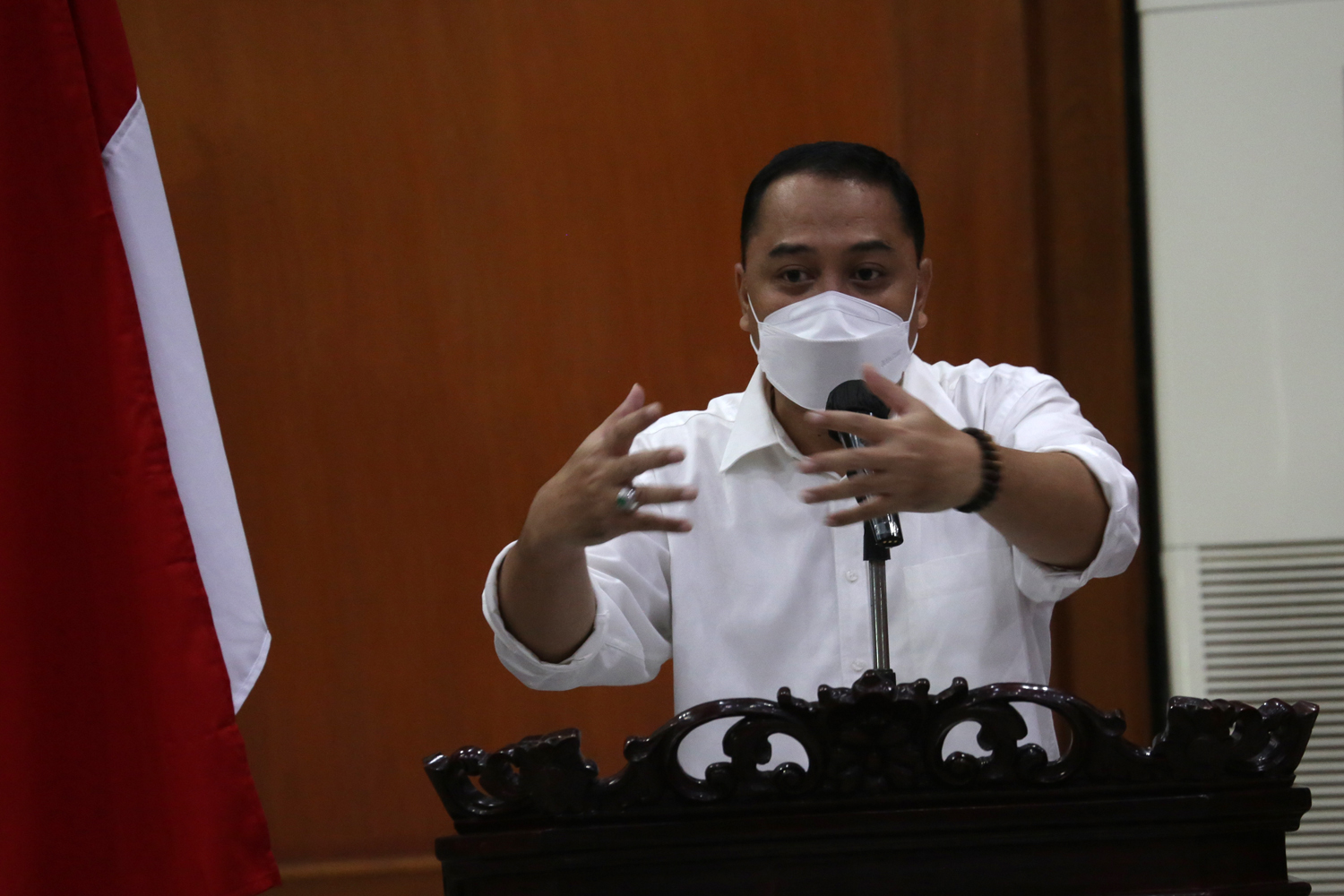 PPKM Mikro Diperpanjang, Wali Kota Berharap Perekonomian di Surabaya Tetap Jalan