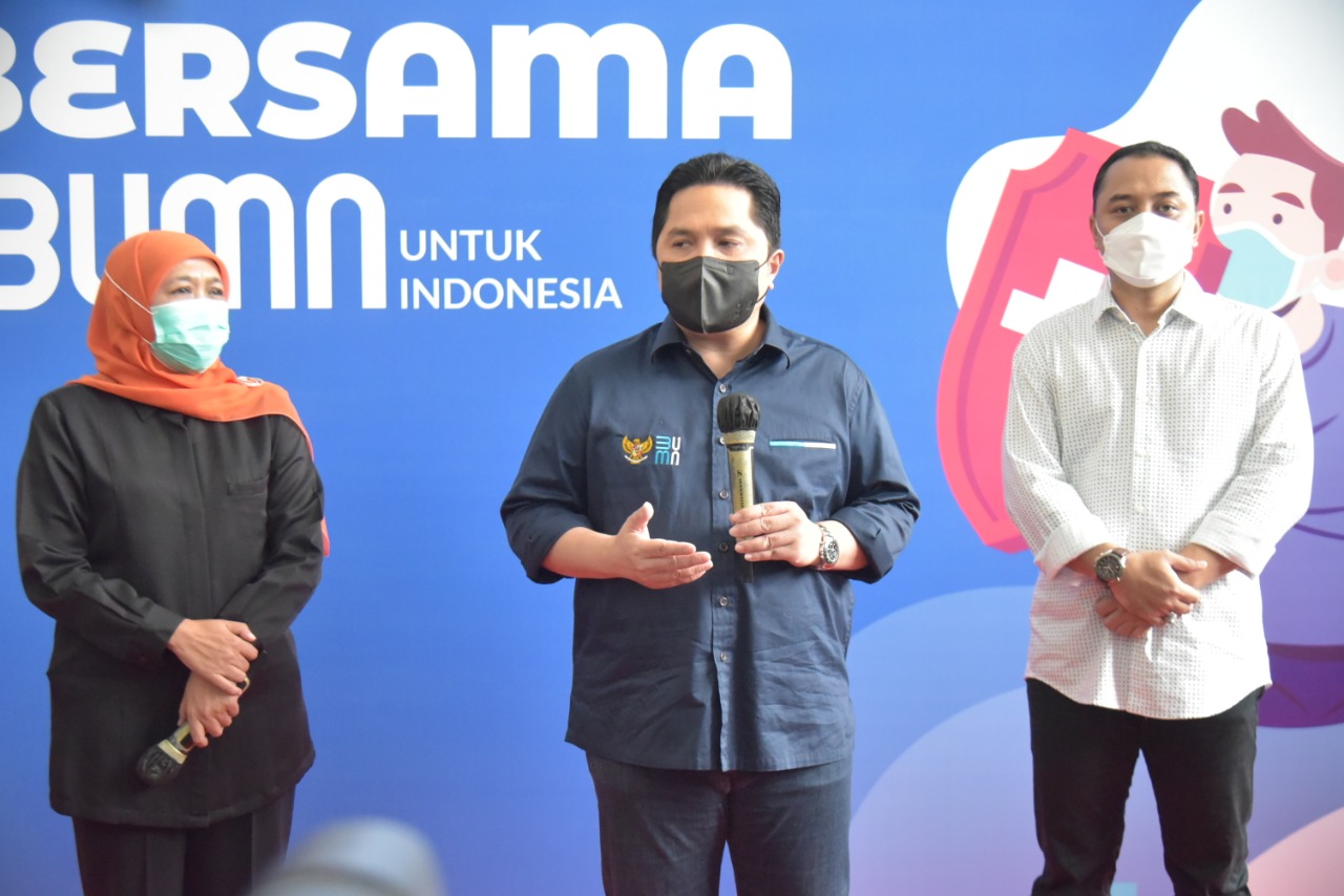 Wali Kota Eri Cahyadi Dampingi Menteri BUMN Buka Sentra Vaksinasi Bersama di Surabaya