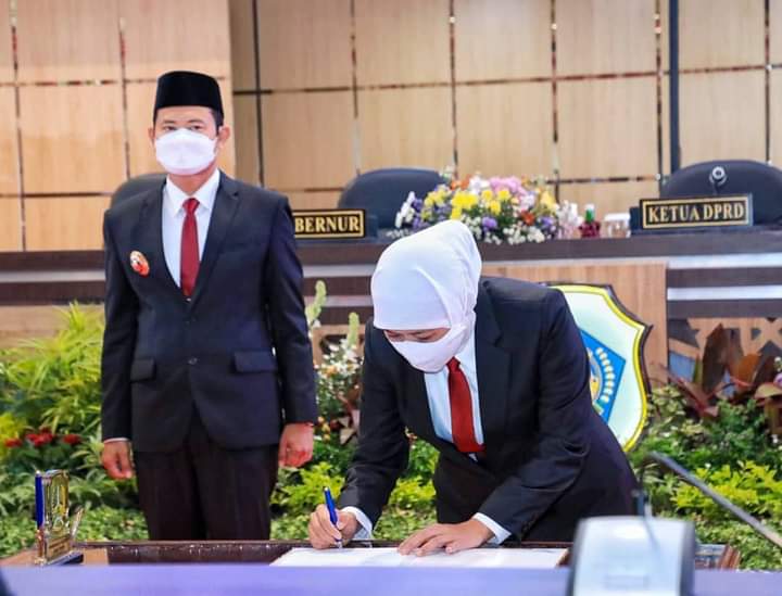 Sertijab Bupati, Khofifah Puji Kabupaten Lamongan Sebagai Lumbung Pangan Jatim