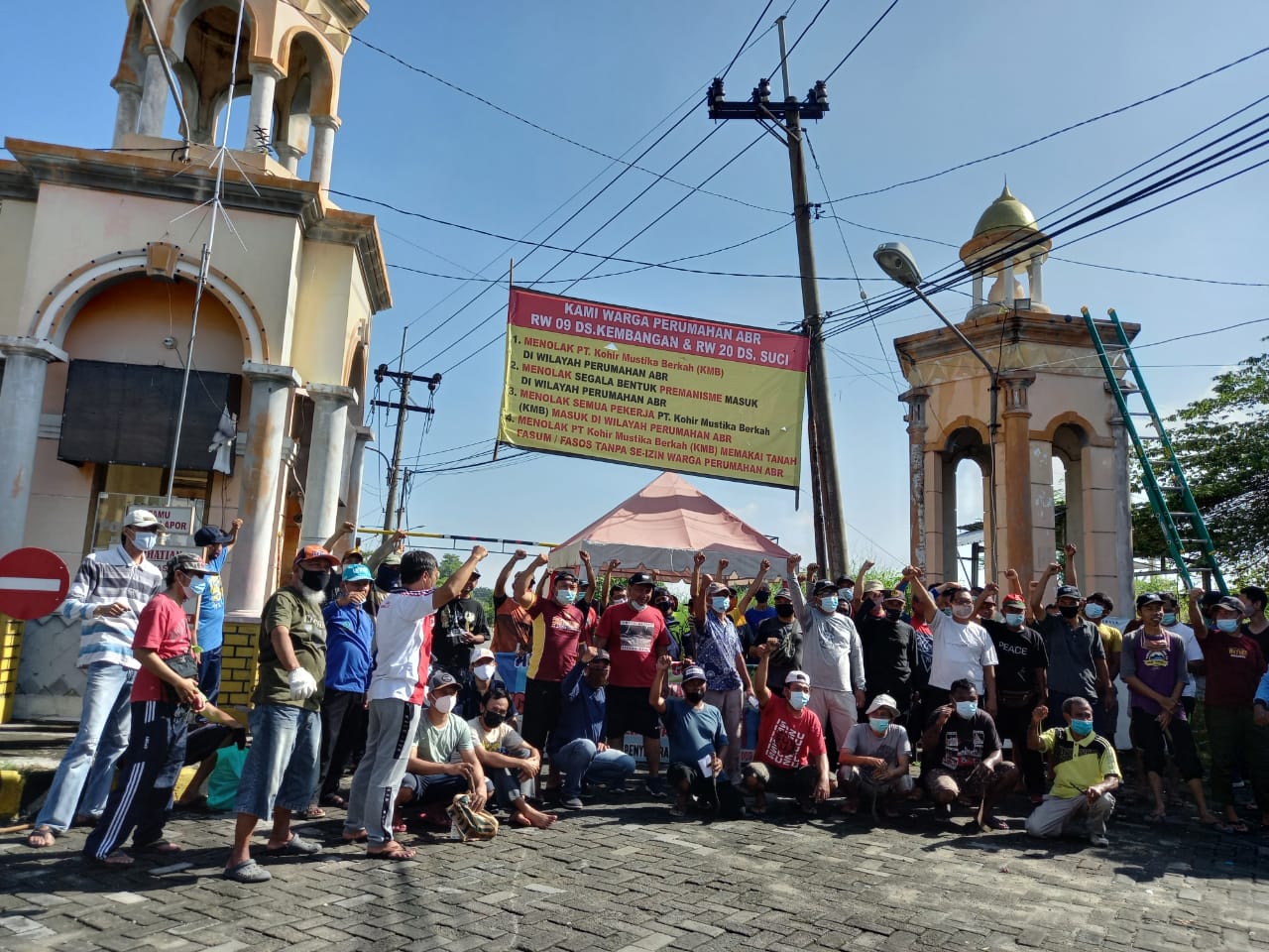 Rusak Fasilitas Perumahan,Warga Perum ABR Demo Tolak Aktivitas Proyek KMB