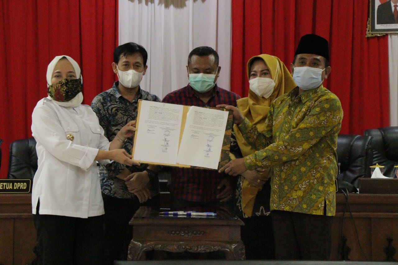Raperda RTRW Kabupaten Bojonegoro Tahun 2021-2041 Sah Disetujui Seluruh Fraksi DPRD
