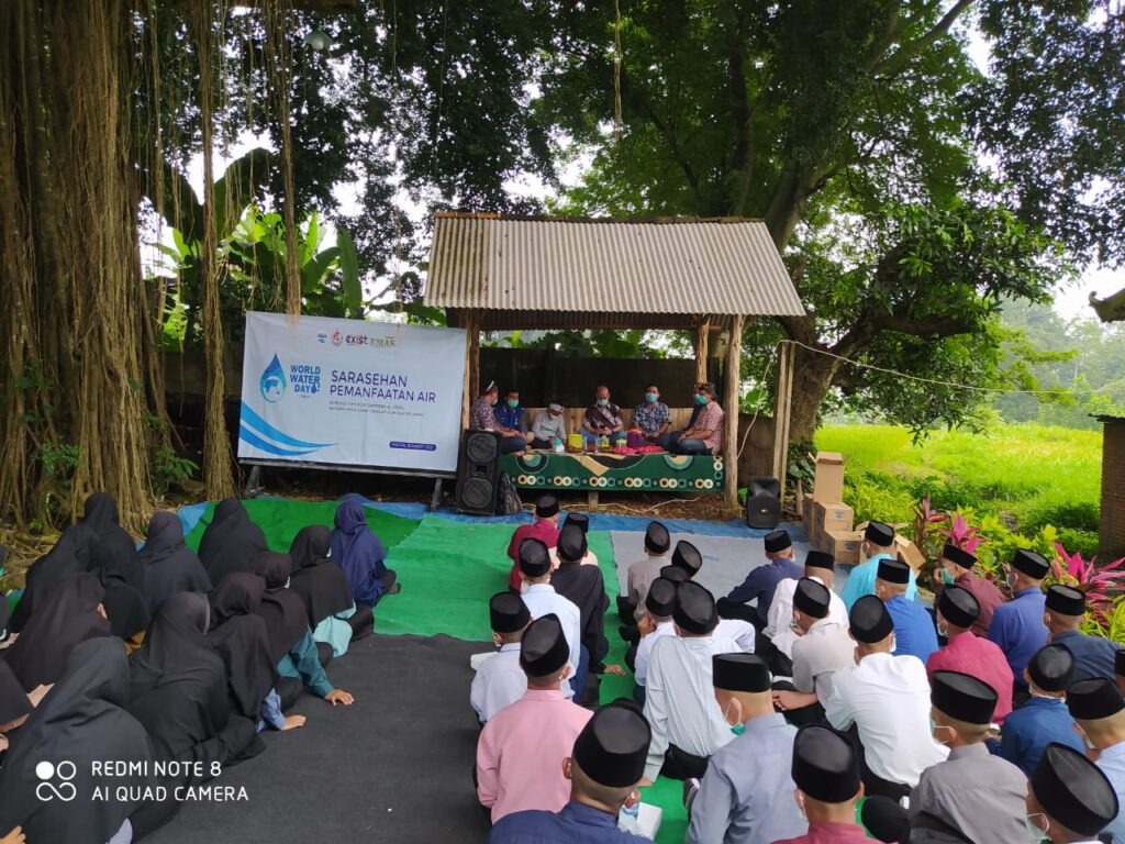 Aqua Gelar Hari Air Sedunia di Pesantren