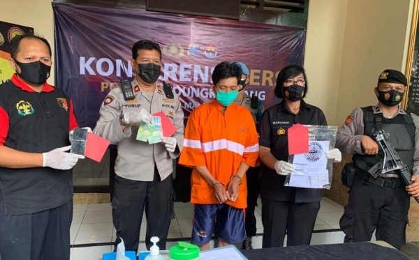 Nyambi Jadi Bandar Togel, Peternak Sapi di Malang Dijebloskan ke Penjara