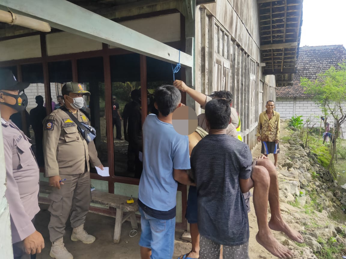 Perjalanan Hidup Ngasiron Berakhir di Tiang Gantungan Teras Rumahnya di Bojonegoro