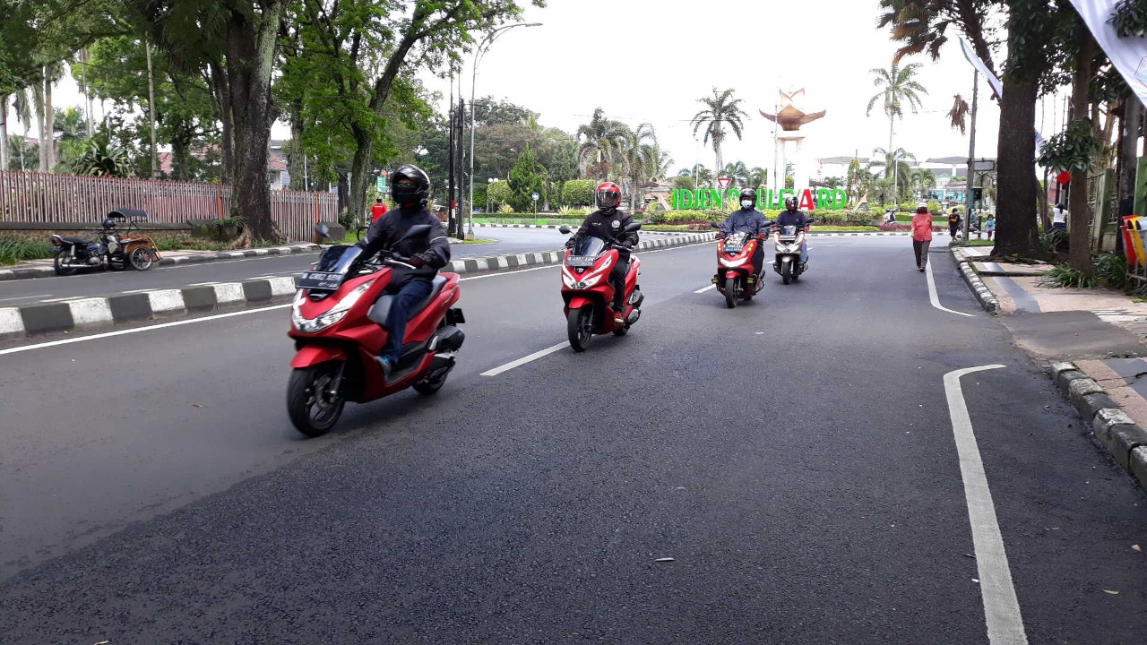 Cari Aman Berkendara di Bulan Puasa, Simak Tips Tetap Bugar Saat Berkendara