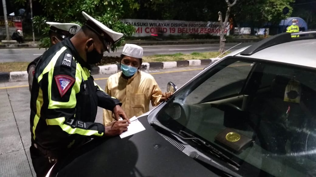 Curi Start Mudik, Ratusan Kendaraan di Jembatan Suramadu Diputar Balikkan