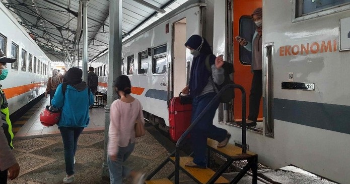 Ada Tawaran Menarik Tarif Khusus KA Jarak Jauh dari KAI Daops 8, Simak Ketentuanya
