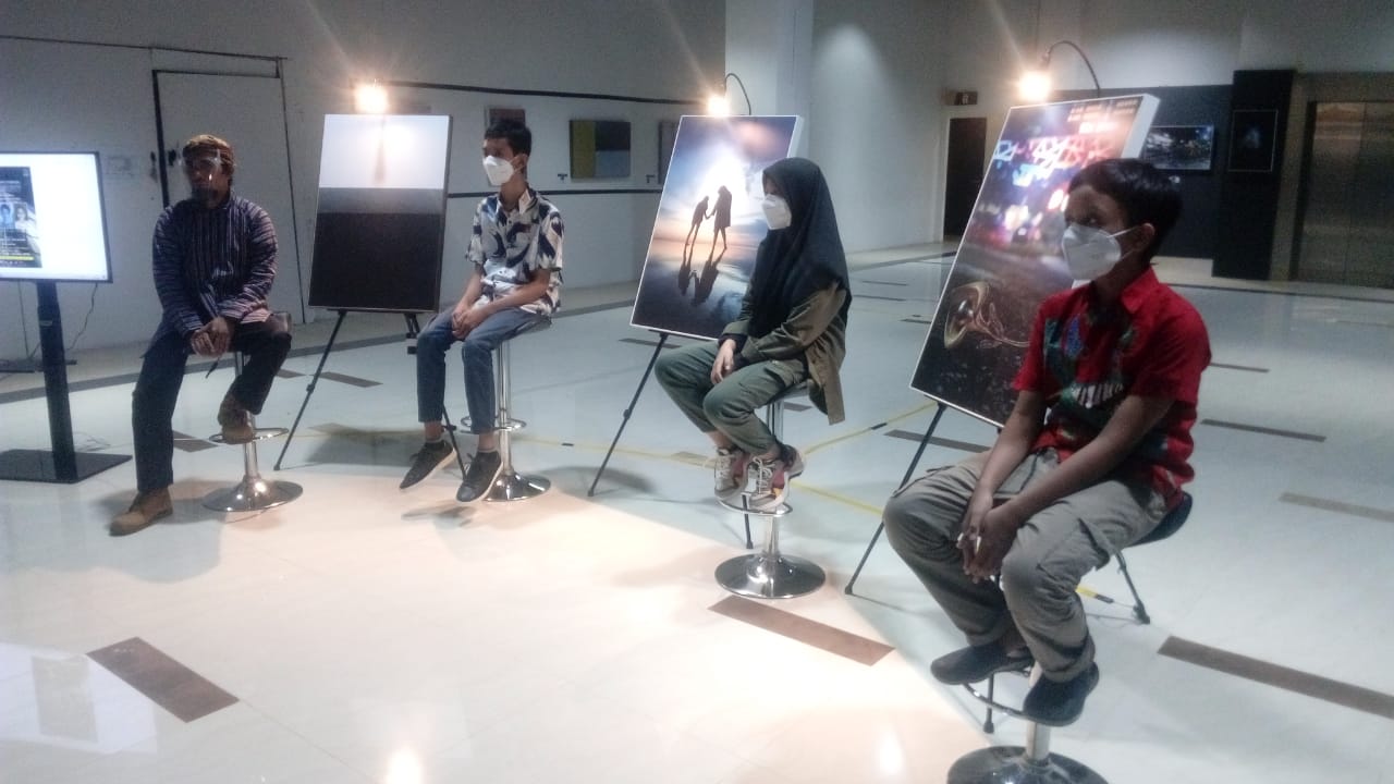 Momen Ke-17 Tahun, Sanggar Daun Gelar Pameran Fotografi Handphone