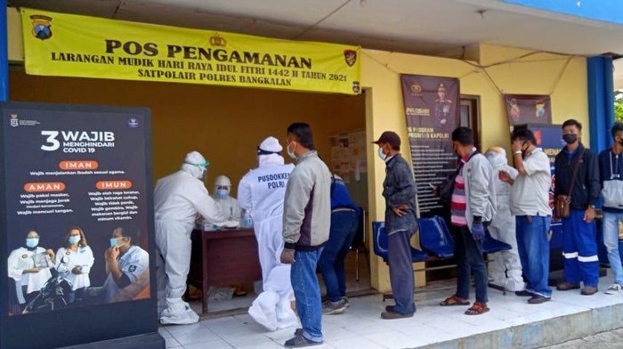 4 Orang Penumpang Kapal di Pelabuhan Kamal Bangkalan Positif Saat Jalan Swab Antigen