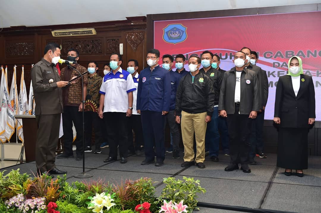 Sepuluh Kepengurusan Cabor KONI Lamongan Dikukuhkan, Salah Satunya Diketuai Kapolres