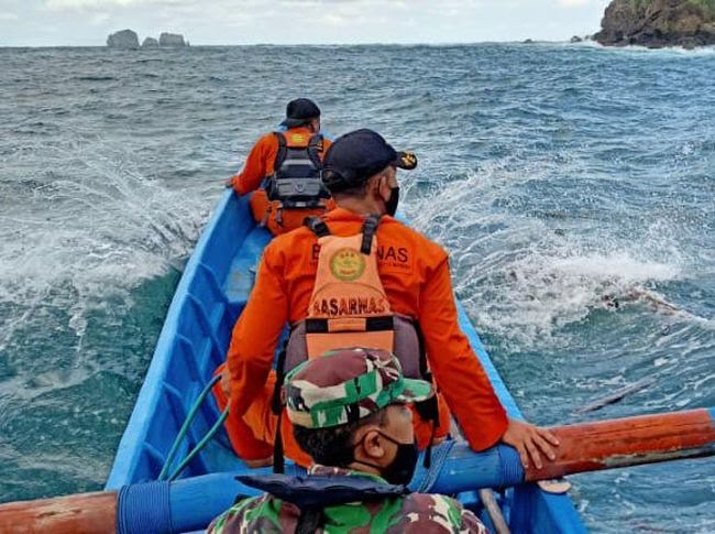 Cari Lobster, Dua Nelayan Hilang di Teluk Prigi Trenggalek