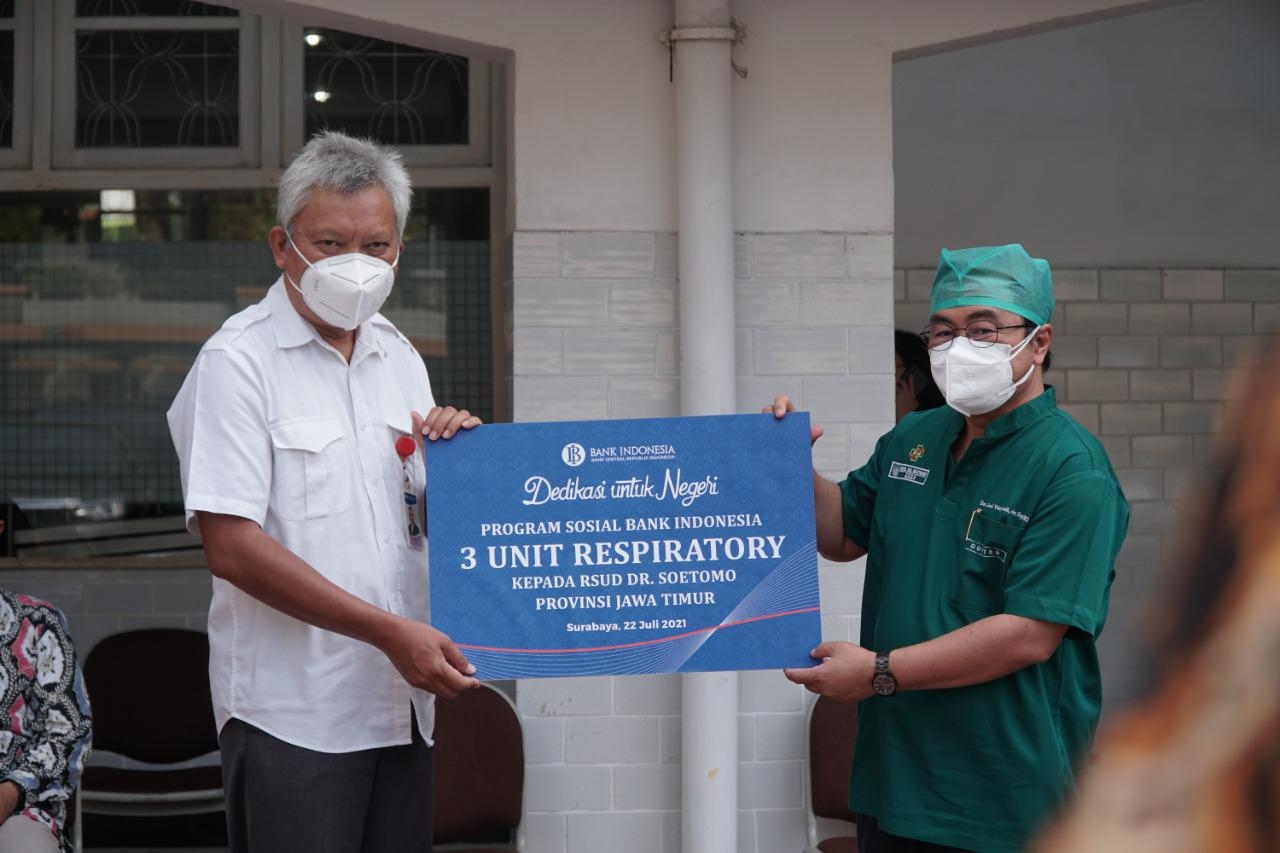 BI Bersama Perbankan Daerah Bantu Alat Terapi Oksigen ke RSU Dr Soetomo