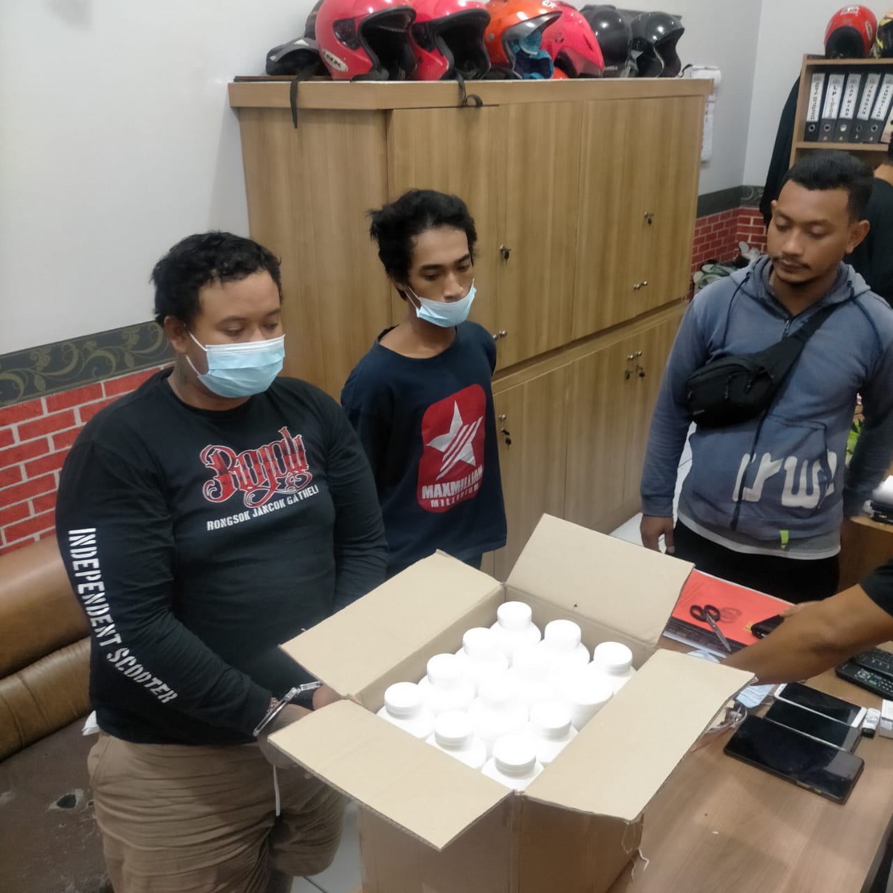 Terjebak Macet, Dua Kurir Asal Sidoarjo Gagal Edarkan 30 Ribu Pil Koplo