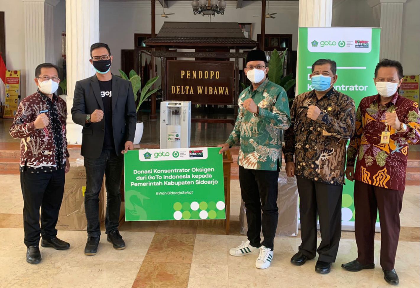GoTo Bantu 10 Unit Alat Konsentrat Oksigen ke Pemkab Sidoarjo