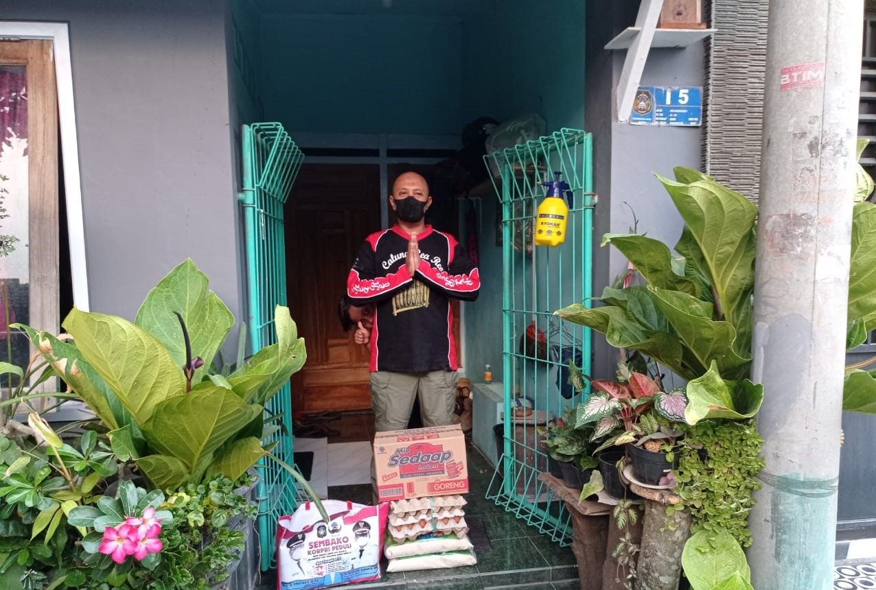 Korpri Kota Blitar Bantu Warga Terdampak PPKM Level 4