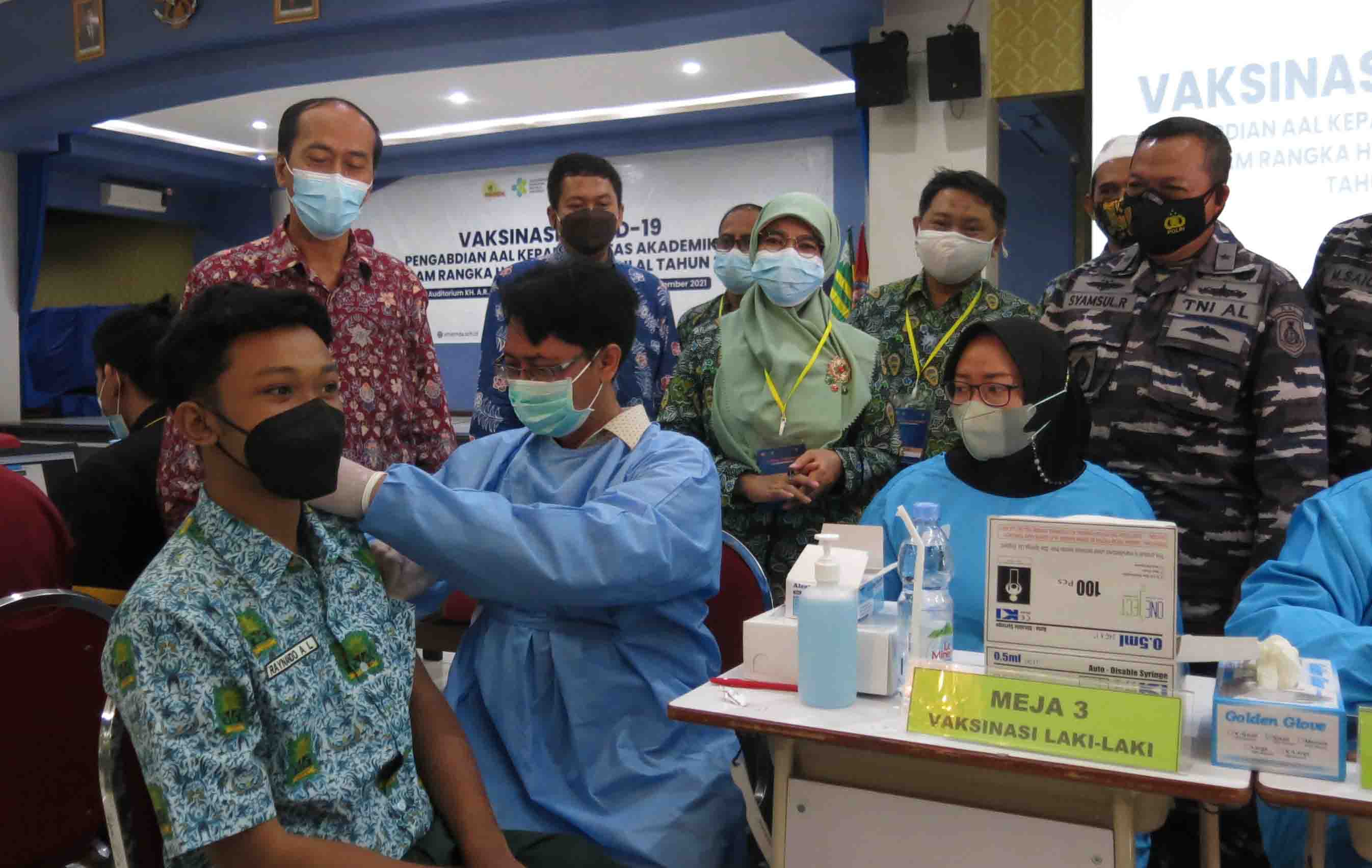 Kejar Herd Immunity, Akademi Angkatan Laut Bantu Vaksinasi Pelajar dan Mahasiswa di Sidoarjo