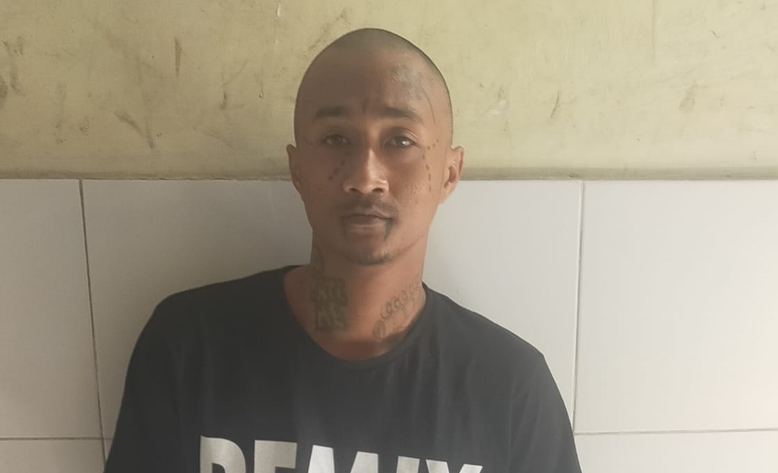 Warga Panceng Diringkus Polsek Bubutan Karena Bawa Narkoba