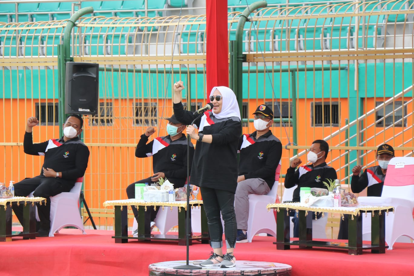 Tandai Pembukaan Bupati Cup 2021 di Bojonegoro, Eksekutif dan Legislatif Gelar Laga Eksibisi