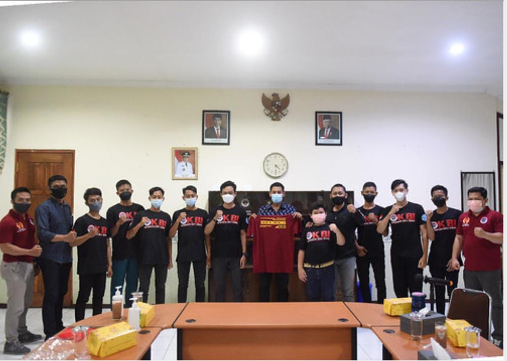 Wali Kota Kediri Didatangi Para Atlet Kickboxing, Ini Hasilnya