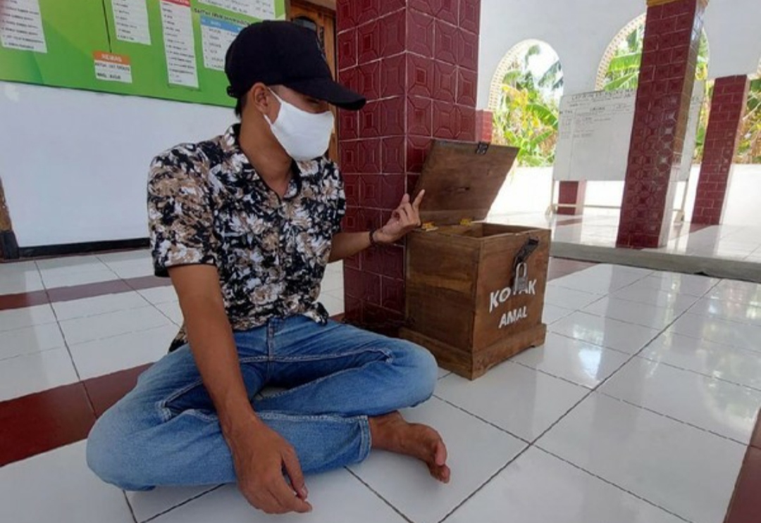 Pencuri Kotak Amal di Probolinggo Benjut Dihajar Warga