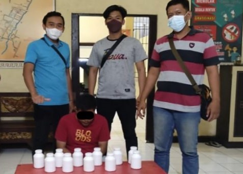 Pemuda Winongan Pasuruan Simpan Puluhan Ribu Pil Koplo