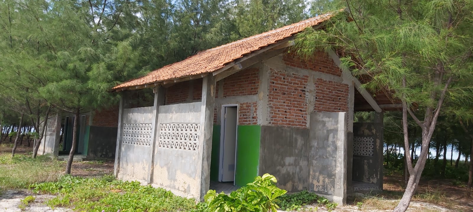 Dituding Setengah Hati, Proyek Fasum di Wisata Gili Noko Terabaikan