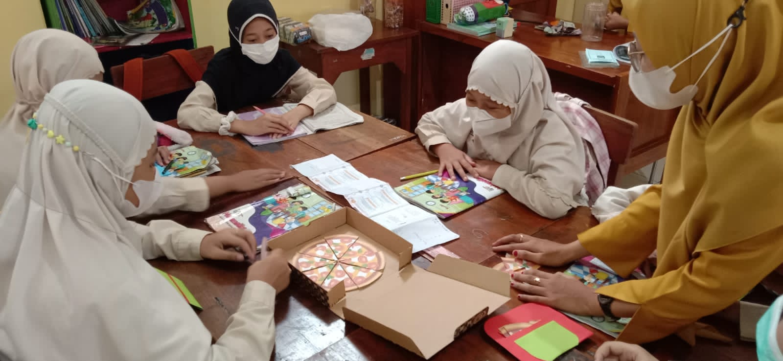 Sekolah Berbasis Pesantren, SD YIMI Tempatnya, Yuk Intip Pembelajaranya!