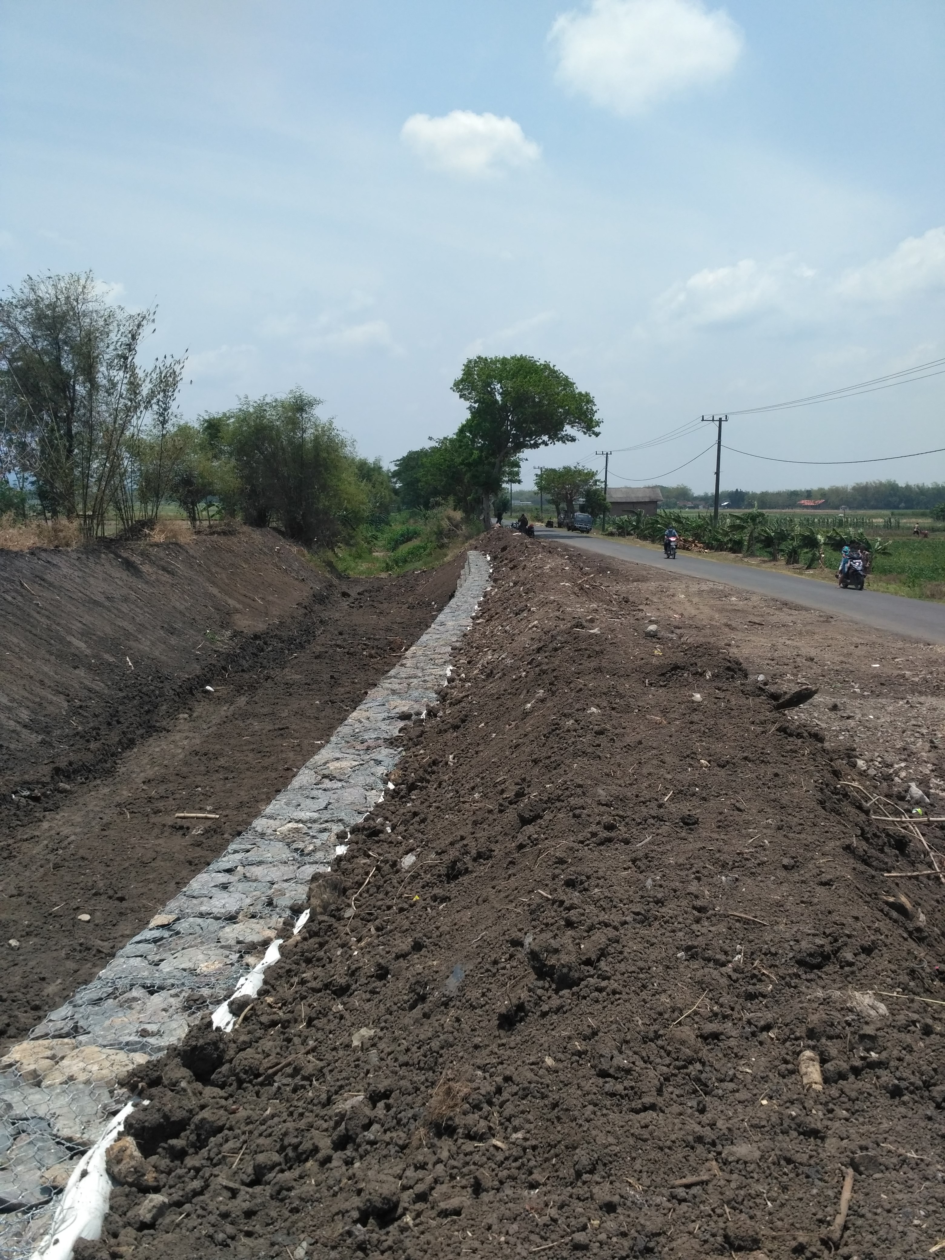 Terkesan Ditutupi, Proyek BBWS di Gondang Nganjuk Tanpa Papan Informasi Proyek