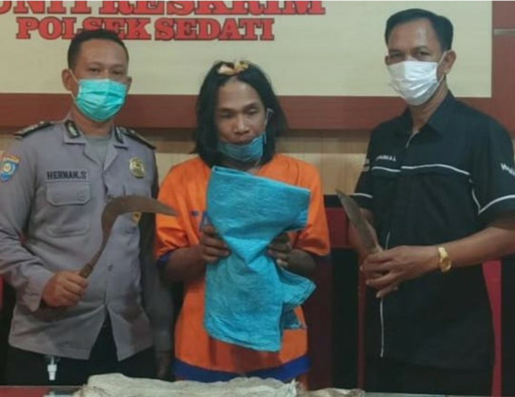 Tak Ada Mangsa untuk Dijambret, Kambing Pun Diembat