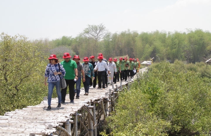 Komitmen Jalankan Pembangunan Berkelanjutan, Petrokimia Gresik Raih ISDA 2021
