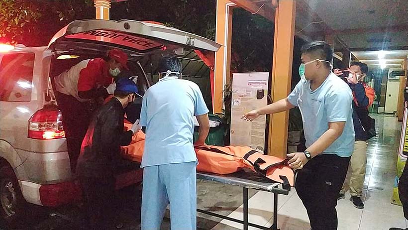 Usai Tusuk Pacar, Perempuan ini Lakukan Harakiri Hingga Tewas