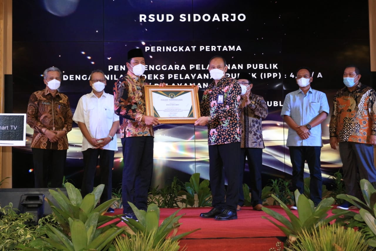 Pemerintah Kabupaten Sidoarjo Beri Penghargaan Kinerja Kepada OPD
