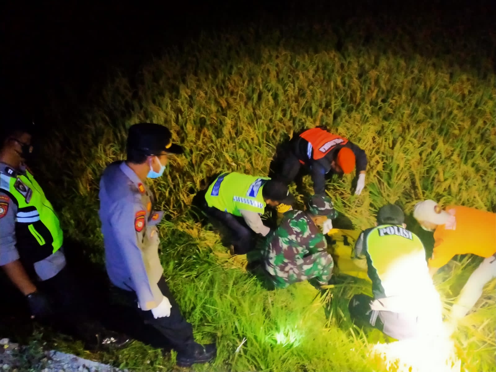 Pria Tua Tak Dikenal Tewas Tersambar Kereta Api di Magetan