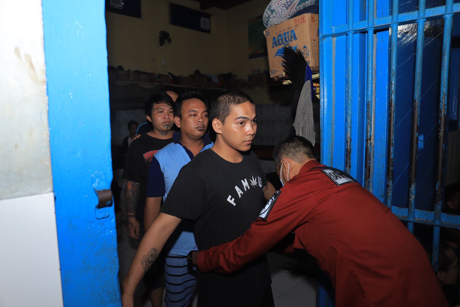 Operasi Gabungan, Napi di Lapas Kelas II A Sidoarjo Dilakukan Tes Urine