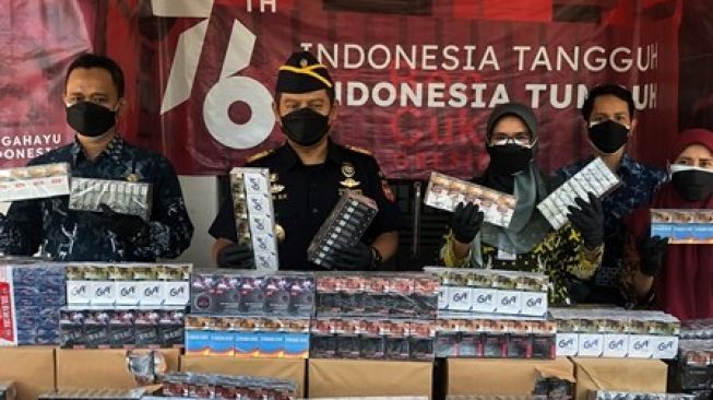 Dinas Kominfo Gresik Bersama Bea Cukai Sosialisasikan Manfaat Cukai Rokok