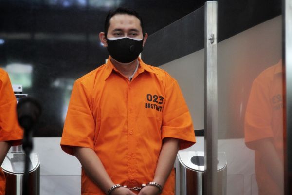 Eks Bupati Nganjuk Novi Dituntut 9 Tahun Penjara