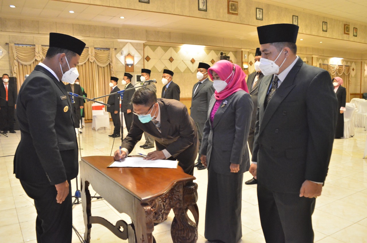 Mayoritas Plt Dilantik Jadi Kepala OPD, Pesan Bupati Yani: Kerjalah dengan Ikhlas