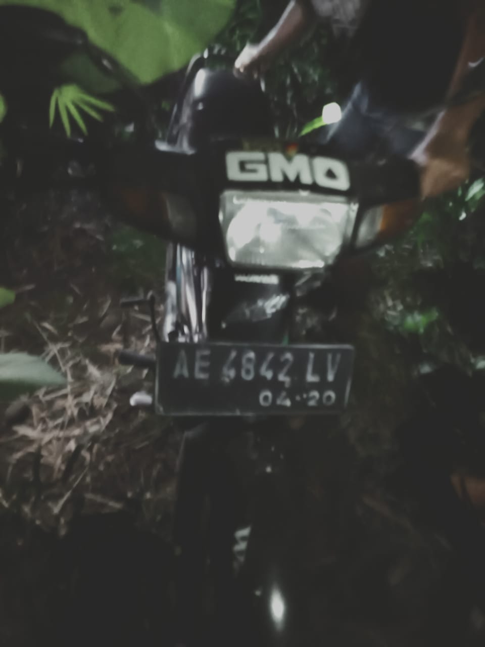 Diduga Tabrakan Diri ke KA, Pria Tanpa Identitas Tewas di Ngawi